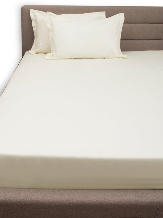 300 TC Ivory 100% Cotton King Size Bed Sheet with 2 Pillow Covers